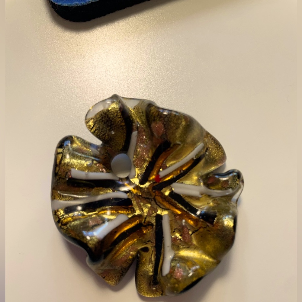 Italian Ano Glass flower pendant